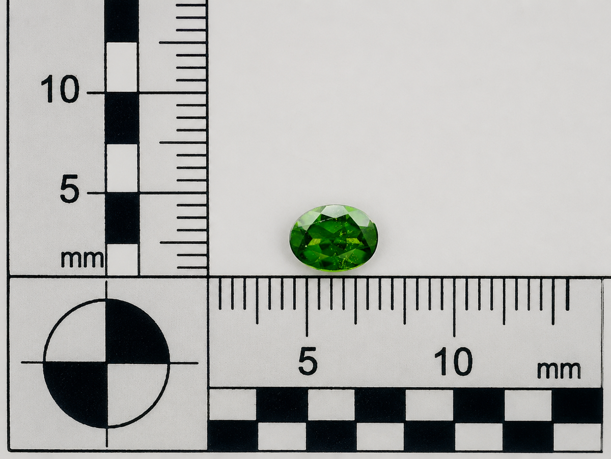 Cromodiopside Naturale Ovale 1.35ct – Gemma Verde Siberiana per Gioielleria