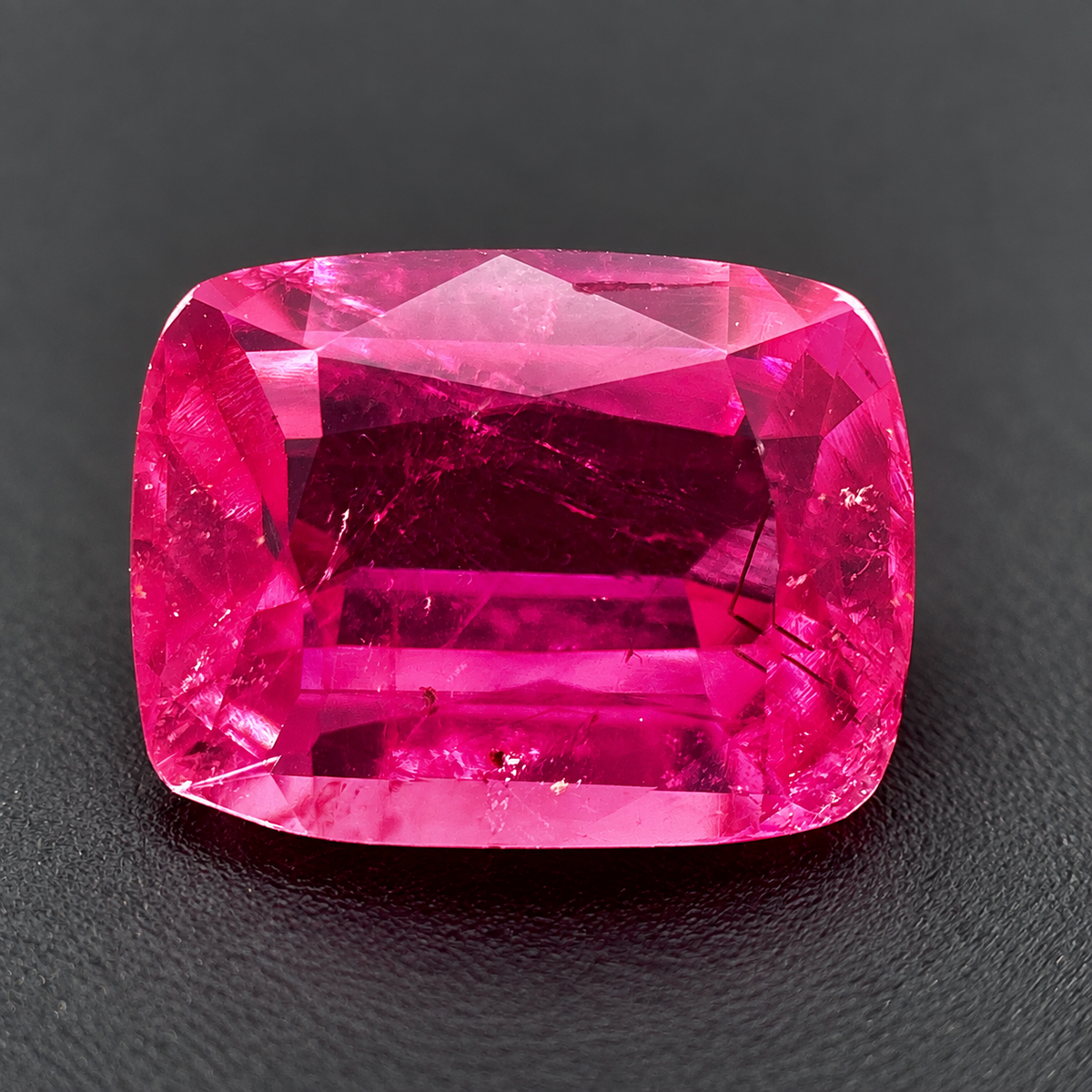 Tormalina Rosa Cushion 2.20ct – Pietra Preziosa per Gioielleria