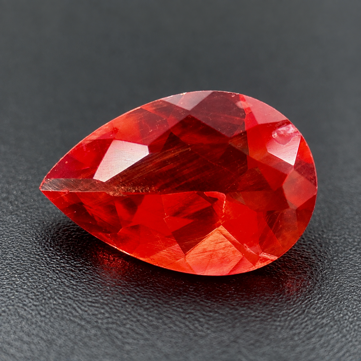 Andesina Naturale Goccia 1.00ct – Pietra Preziosa Rara per Gioielleria