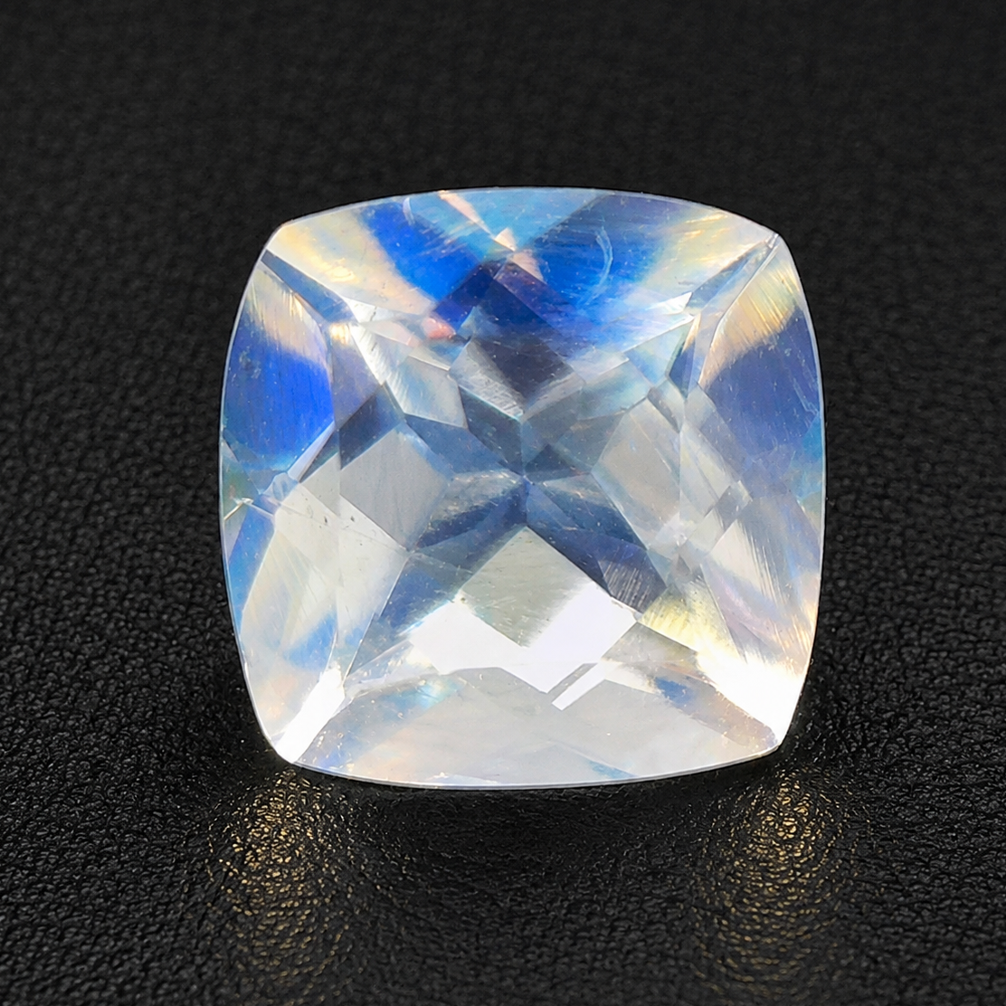 Moonstone Naturale Cushion 0.60ct – Pietra di Luna per Gioielleria