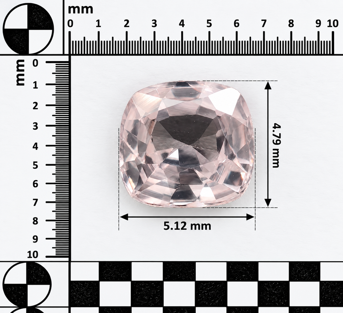 Spinello Grigio Naturale Cushion 0.80ct – Gemma Rara per Alta Gioielleria