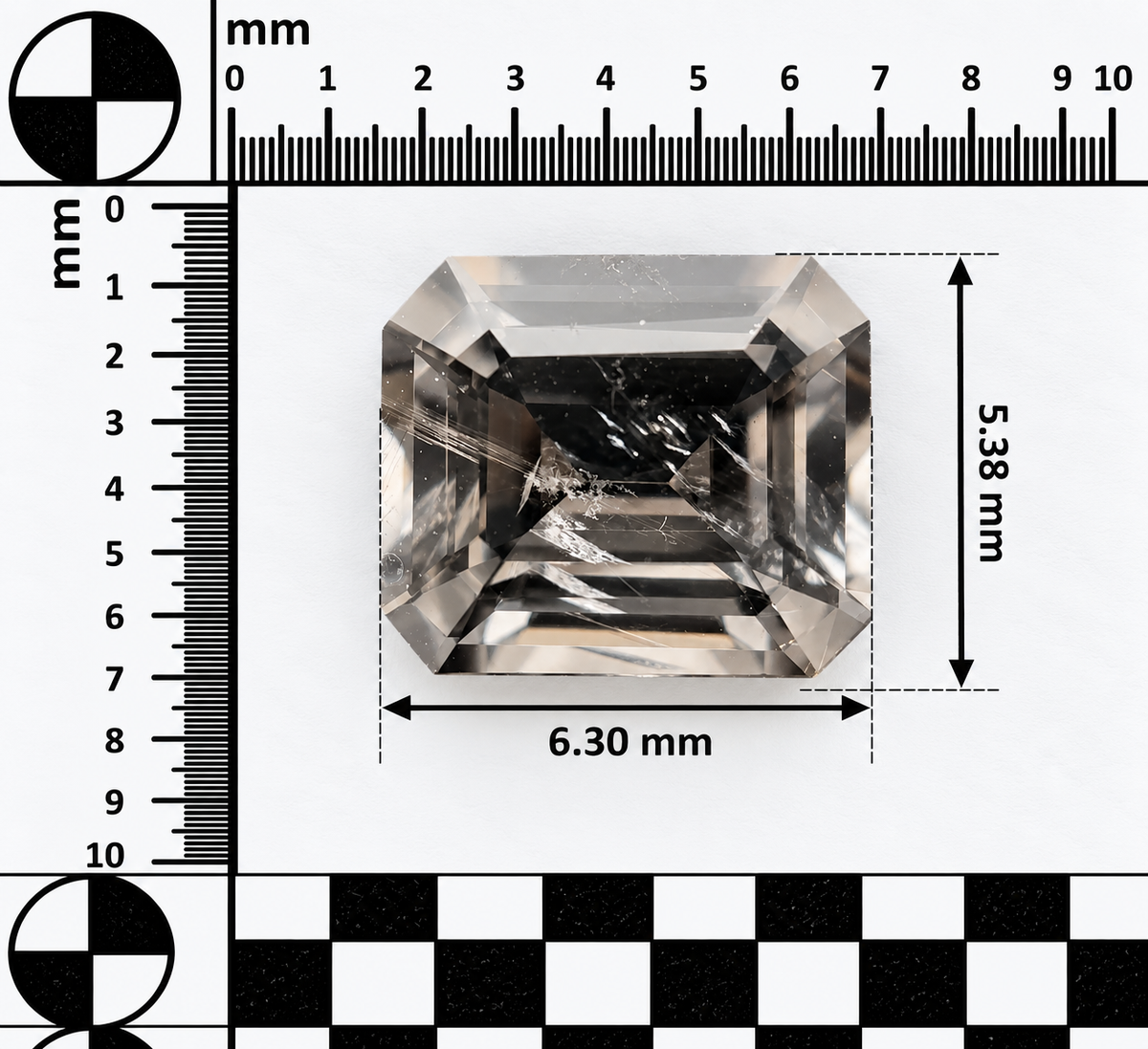 Spinello Grigio Naturale Ottagono 1.05ct – Gemma Rara per Alta Gioielleria