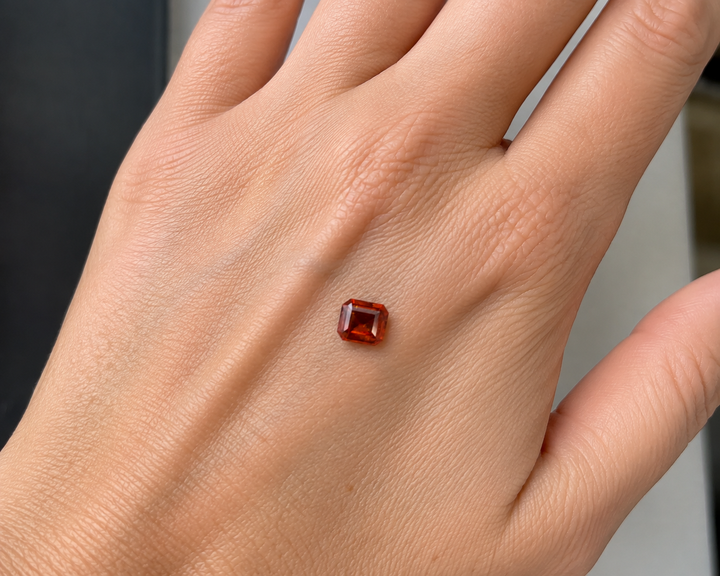 Hessonite Naturale Ottagono 4.25ct – Granato Arancio Raro per Gioielleria