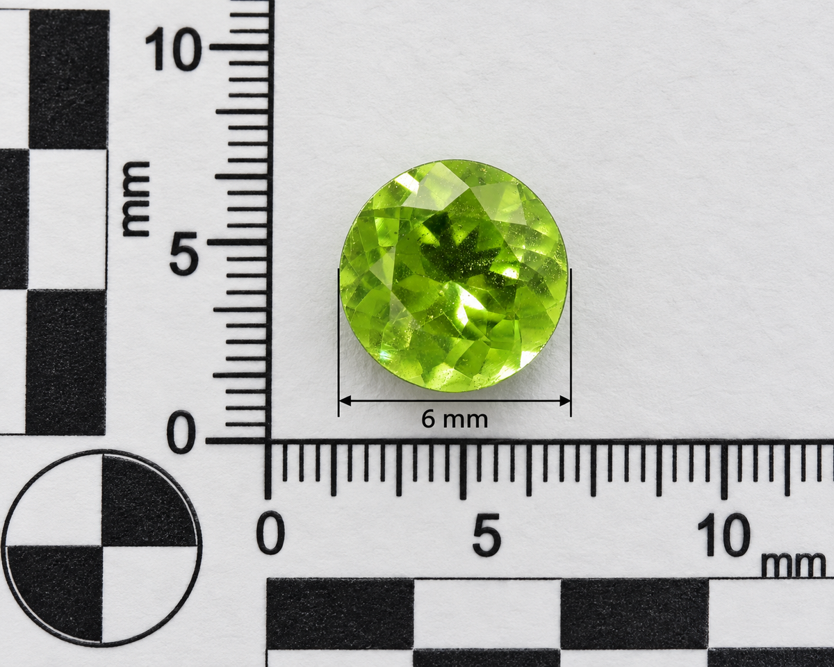 Tsavorite Naturale Tondo 0.90ct – Gemma Rara Verde per Gioielleria