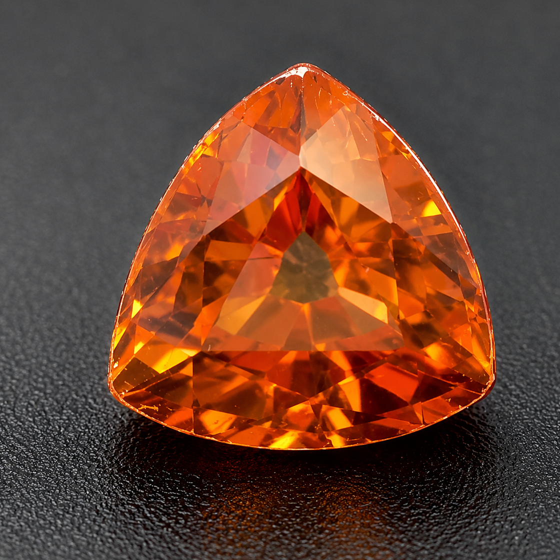Spessartite Naturale Trillion 1.15ct – Granato Arancio per Alta Gioielleria
