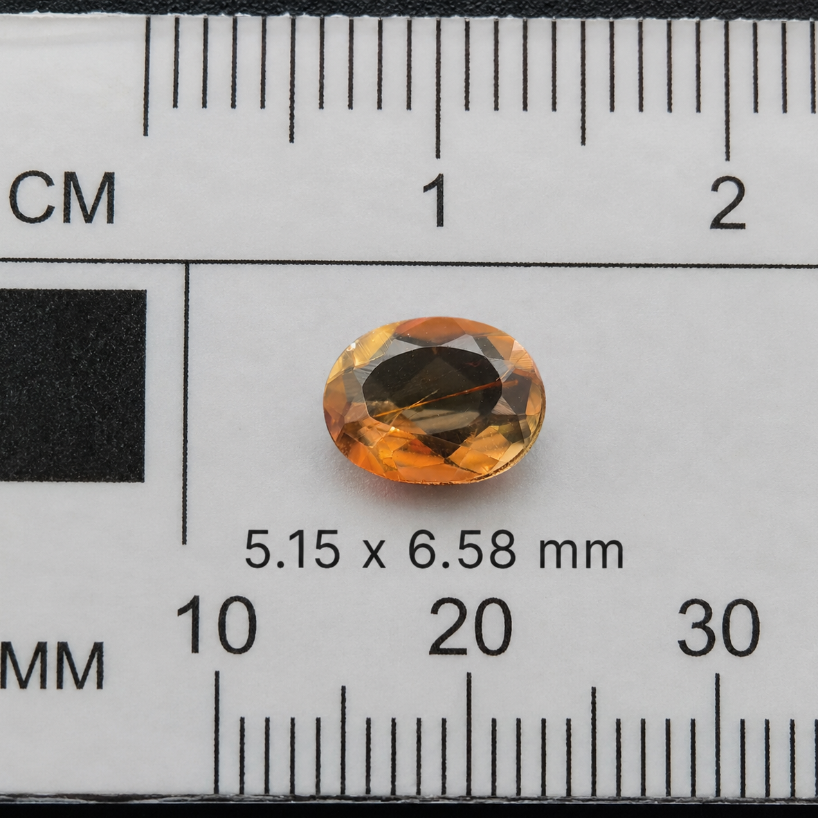 Andalusite Naturale Ovale 0.70ct – Gemma Pleocroica Rara per Gioielleria