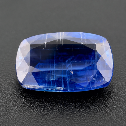 Kyanite Naturale Cushion 4.10ct – Gemma Blu per Gioielleria