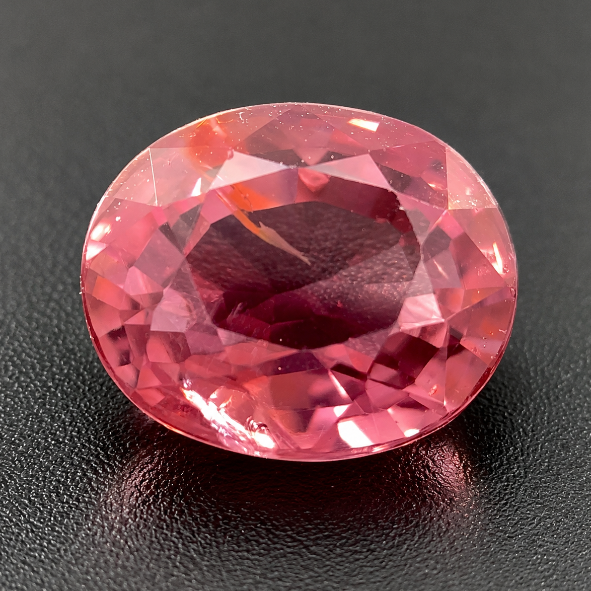 Tormalina Sunset Ovale 2.00ct – Pietra Preziosa per Gioielleria