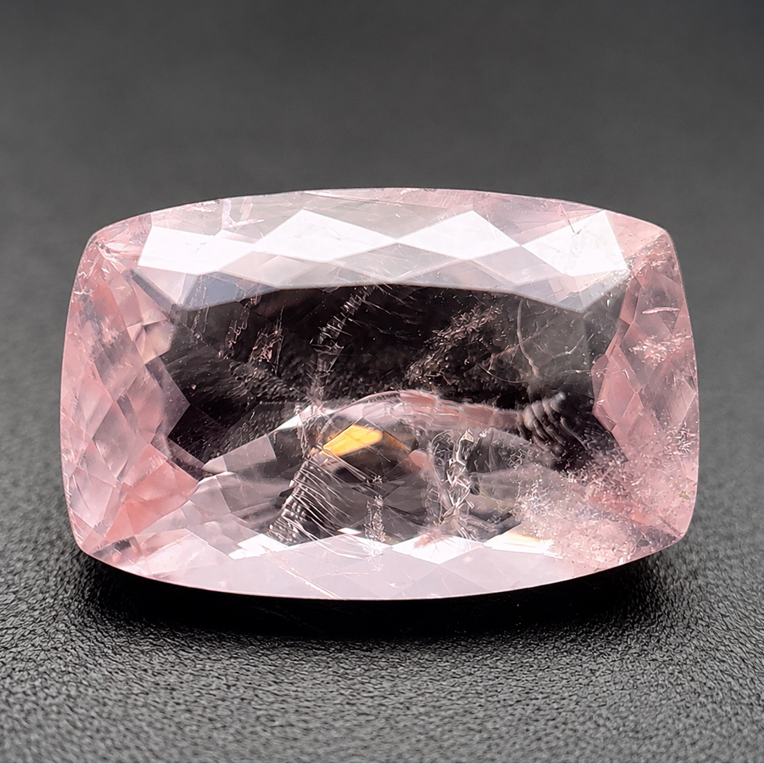 Morganite Naturale Cushion 6.25ct – Pietra Preziosa Rosa per Alta Gioielleria