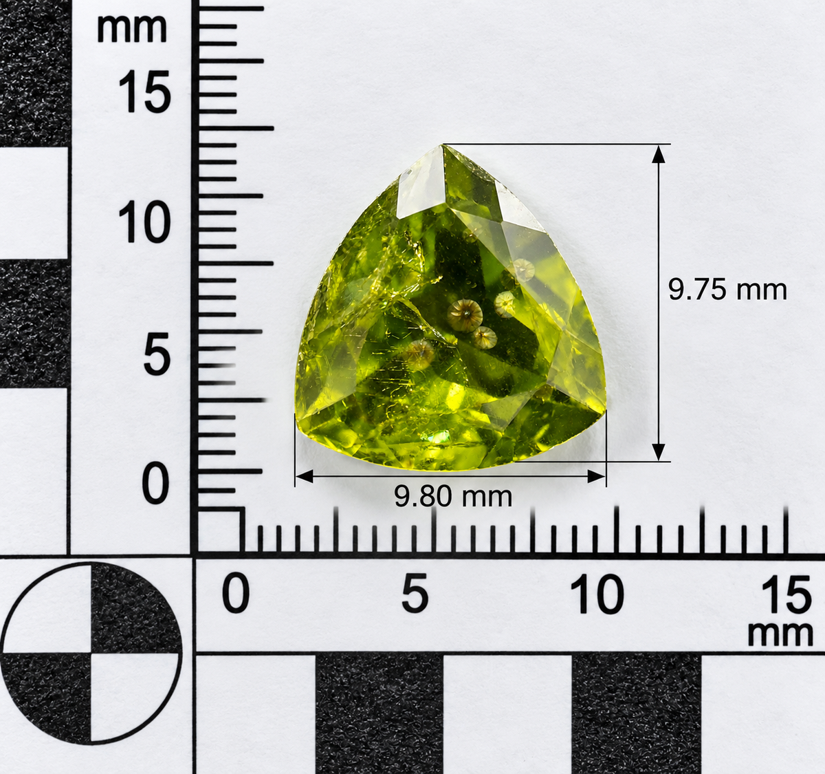 Peridot Naturale Trillion 4.15ct – Pietra Preziosa Verde per Gioielleria