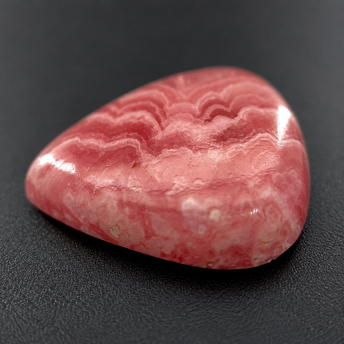 Rodocrosite Naturale Goccia Cabochon 12.95ct – Pietra Semipreziosa Rosa per Gioielleria
