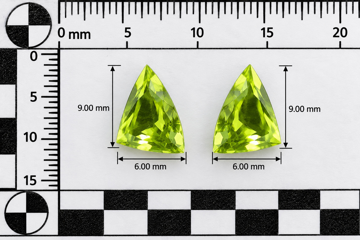 Peridot Naturale Ventagli 2.15ct – Pietra Preziosa Verde per Gioielleria