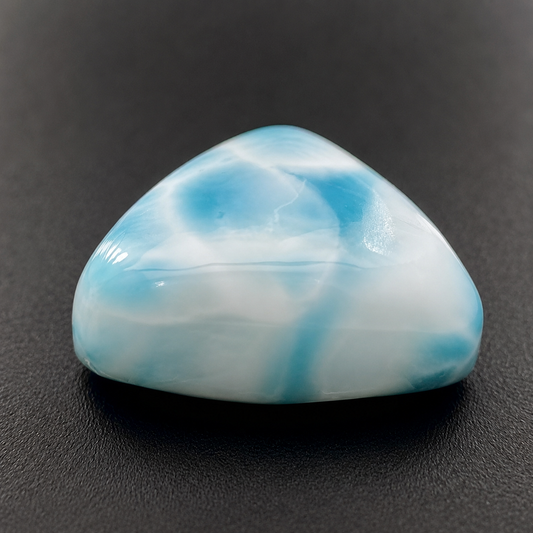 Larimar Naturale Trillion Cabochon 11.70ct – Gemma Rara dei Caraibi per Gioielleria